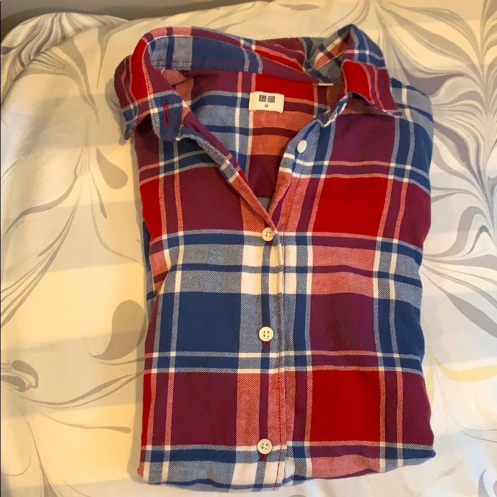 Uniqlo flannel plaid button-down shirt